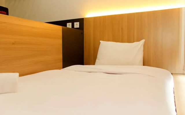 Nice and Cozy Studio at Monroe Tower Apartment