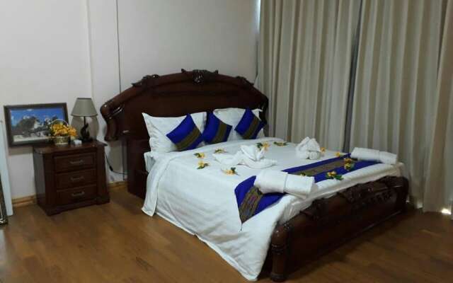 Famous Hotel Loikaw