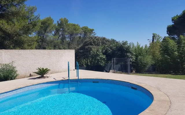 Appartement à Nîmes en pleine nature avec Piscine