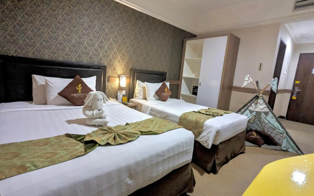 Amarelo Hotel Solo