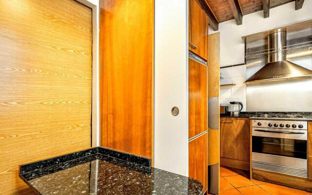 Lovely penthouse 2BR in Eixample - ArtBlue