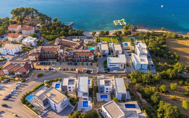 Amazing Apartment in Malinska With Wifi and 2 Bedrooms