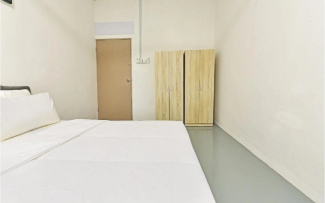 Hotel O S Homestay