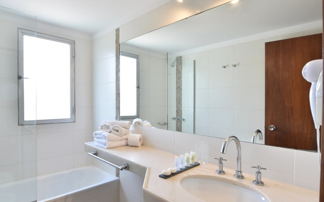 Baie des Anges Apart Hotel & Spa