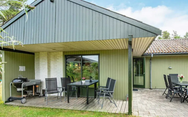 6 Person Holiday Home in Ebeltoft-by Traum