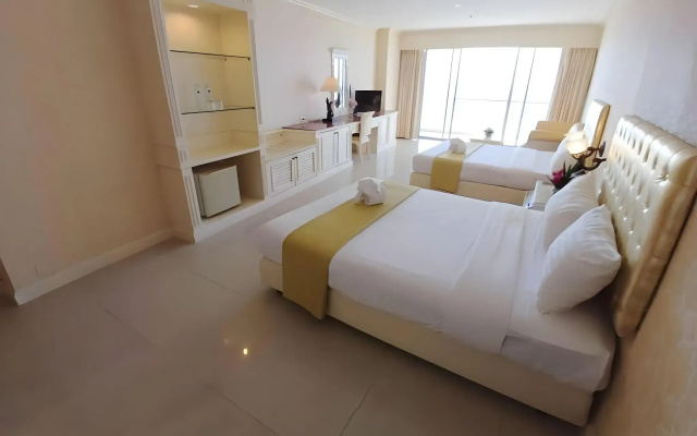 Adriatic Palace Hotel Pattaya