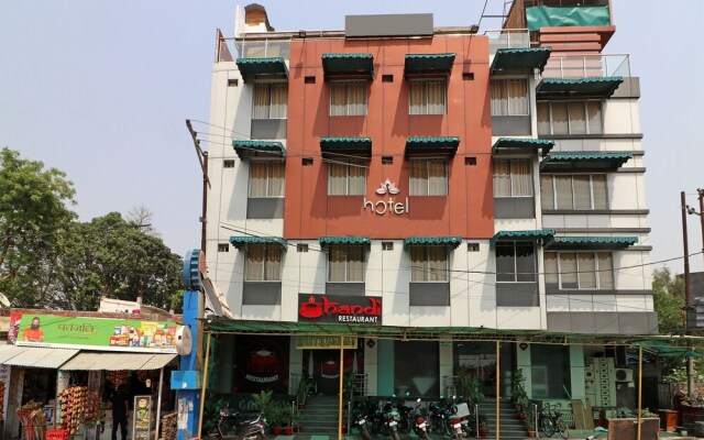 OYO 14422 Hotel Cosmos