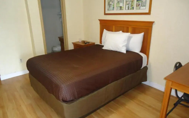 Budget Inn