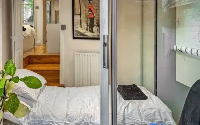 The Chelsea Kensington 159 Apartment