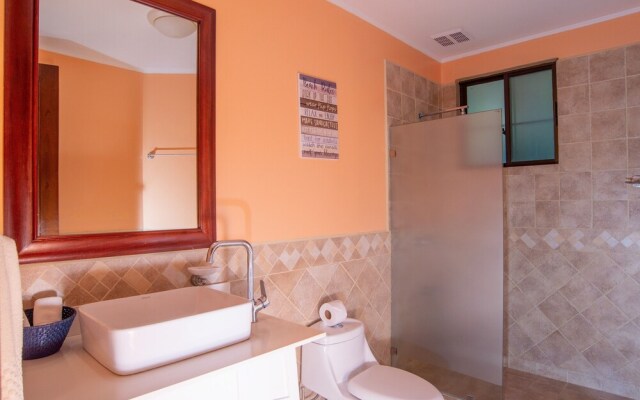 Peek-a-Boo Ocean view Condo at Reserva Conchal