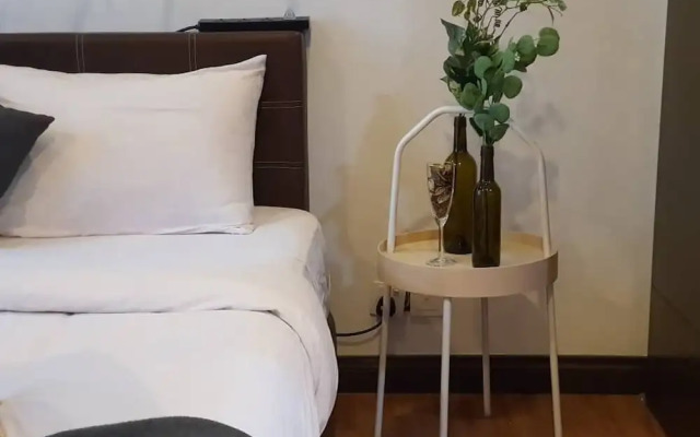 Taragon Bintang Suites by StayHub Studio