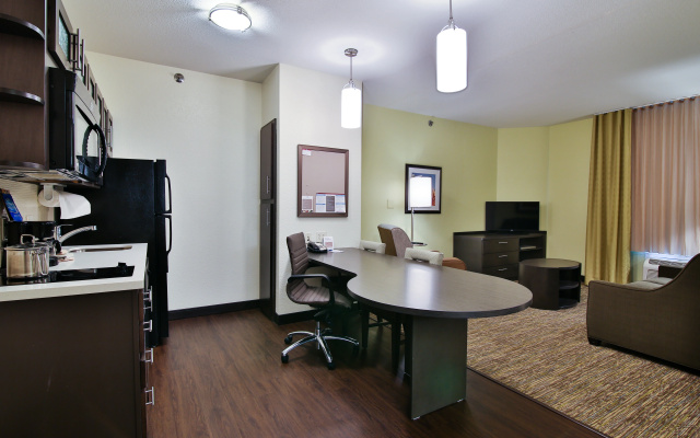 Candlewood Suites Bismarck by IHG