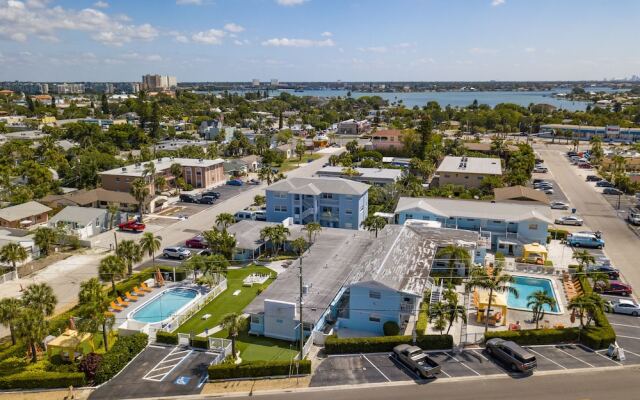 Florida Dolphin Motel Apartments