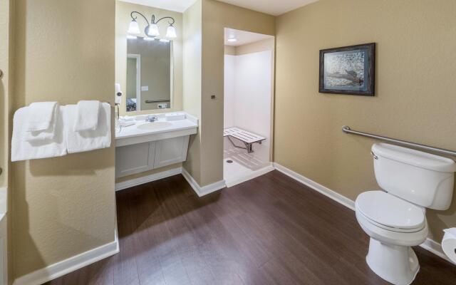 Holiday Inn Club Vacations Piney Shores Resort at Lake Conroe by IHG