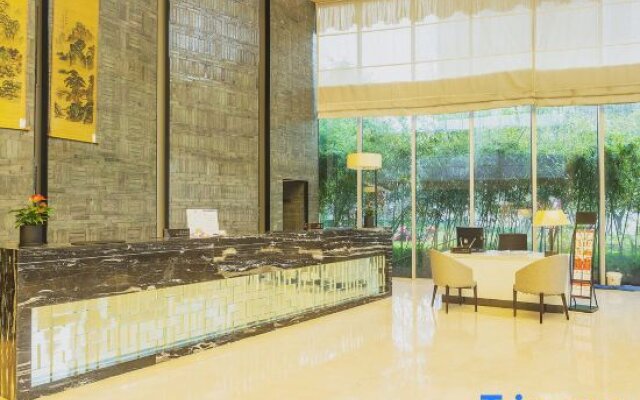 Days Hotel & Suites Liangping