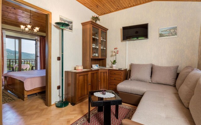 Nice Home in Lovran With Wifi and 1 Bedrooms
