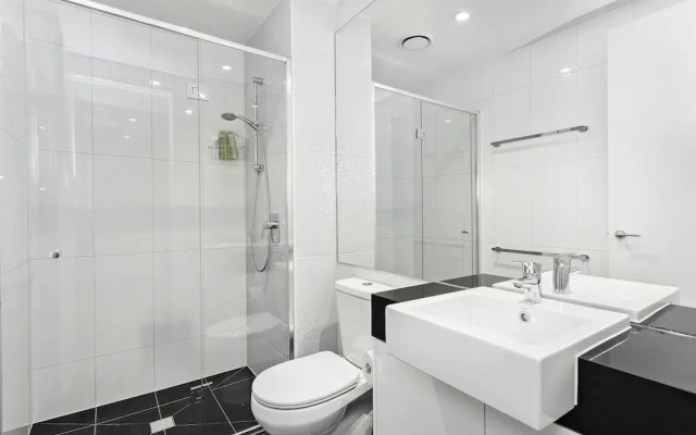 SONYA, 2BDR Southbank Apartment