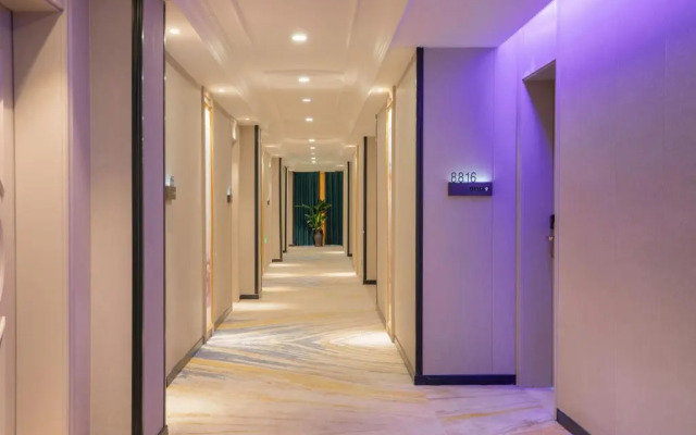 Vienna International Shanghai Pujiang Town