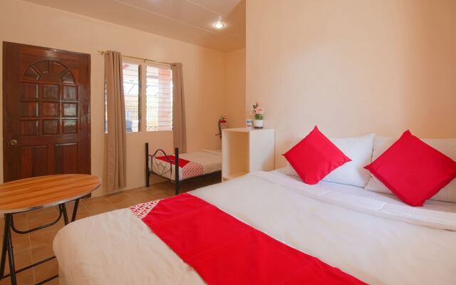 J5 Guest House & Restobar by OYO Rooms