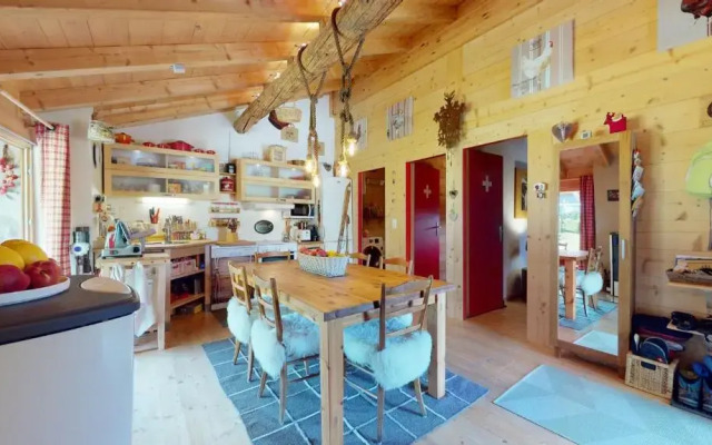 Authentic chalet full of charm, 5min. from Anzère