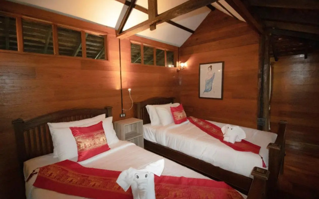 Royal Train Garden Resort By Zuzu