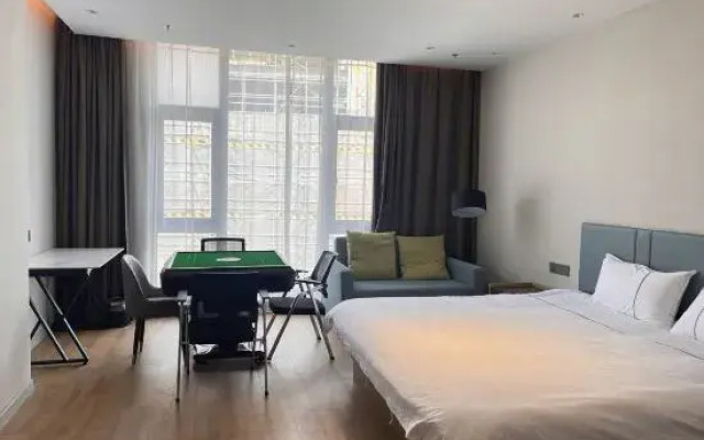Magnotel Hotel (Shanghai Beiqinggong Road)