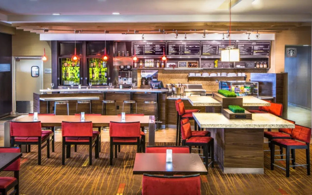 Courtyard Charleston