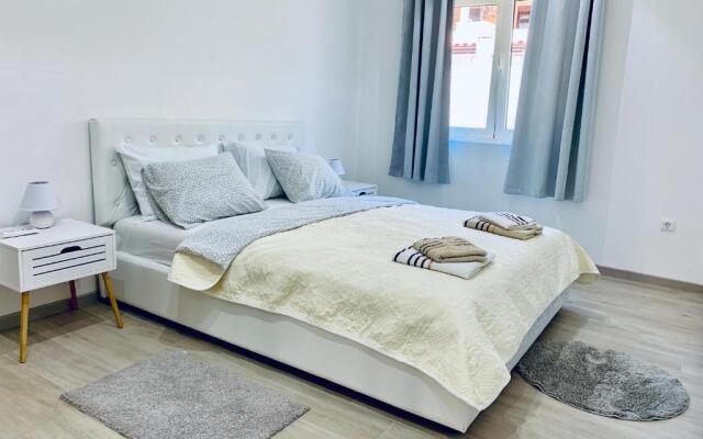 P&I Apartments Jadranska 74,Dobrota