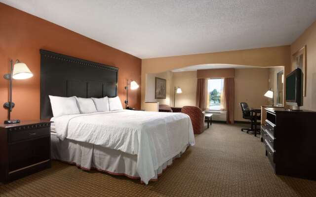 Days Inn by Wyndham Longview South