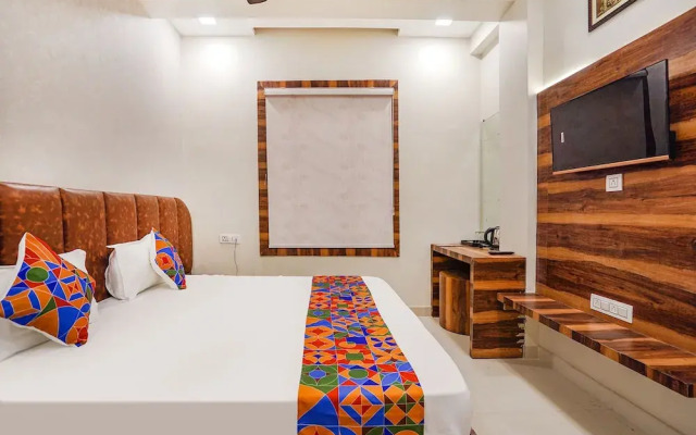 Fabhotel Ts Inn