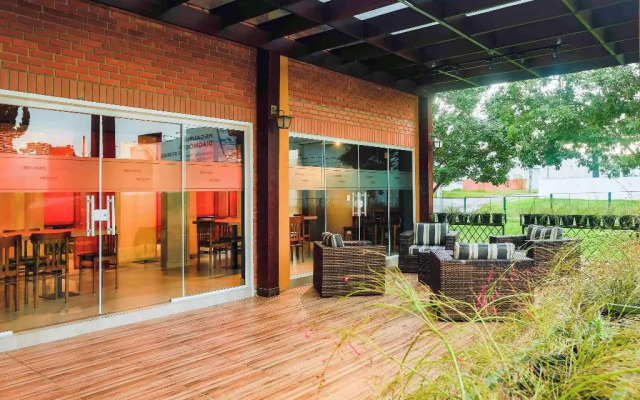 Hotel Cassino Tower Curitiba Aeroporto By Nacional Inn