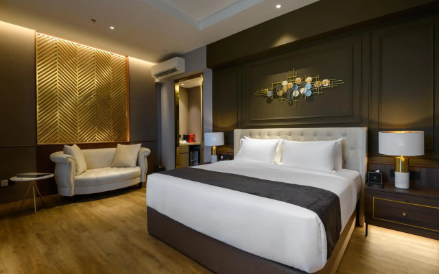 The Granite Luxury Hotel