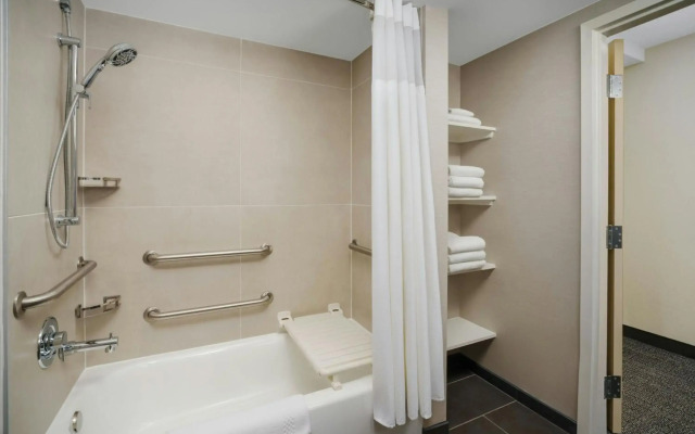 Courtyard by Marriott Chicago Midway Airport