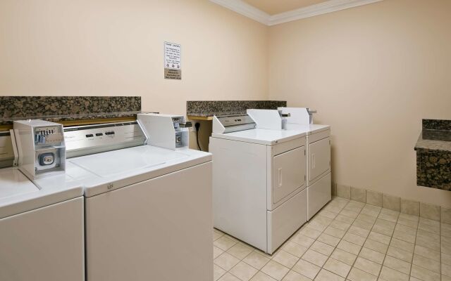 Best Western Plus Mirage Hotel & Resort