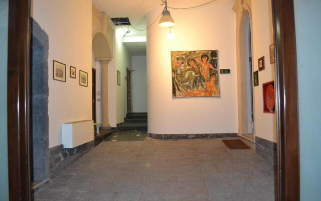 Castello Ursino Apartments