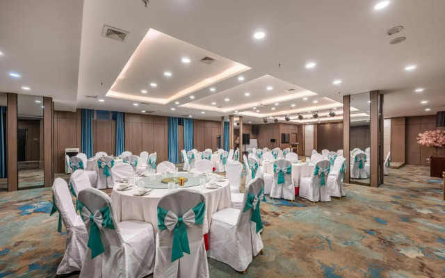 Silk Road Mandarin Hotel