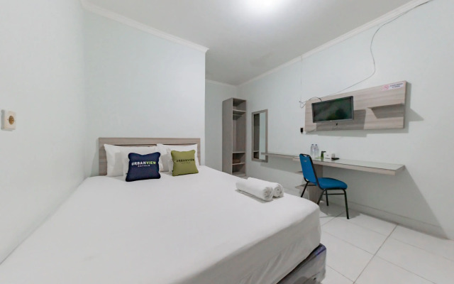 Urbanview Hotel Sunday Cirebon by RedDoorz