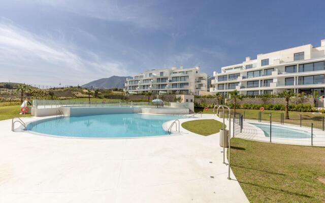 Ivy in Fuengirola with 2 bedrooms and 2 bathrooms