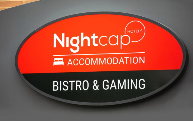 Nightcap at Hendon Hotel