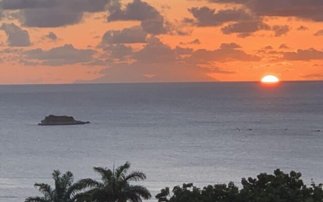 2-bedroom Apartment With Seaviews