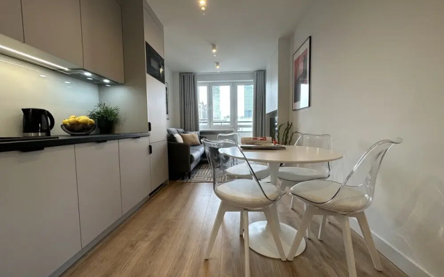 Heart of Warsaw Near Metro by Renters