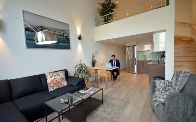 LikeAHotel-Ste Catherine/Downtown Montreal