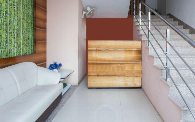 Goroomgo Excellent Stay Mallital Nainital