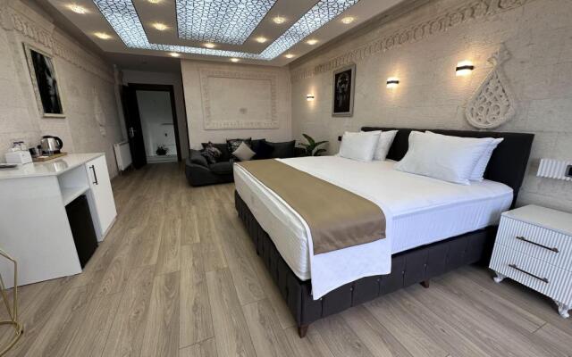 Beyaz Köşk Hotel & Cafe