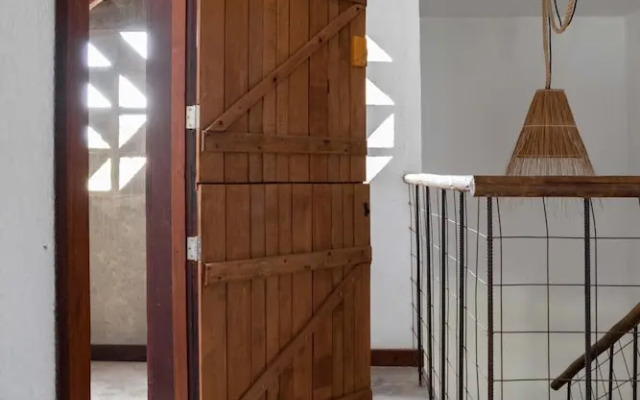 Linda Casa bem pr Xima Praia do Marceneiro