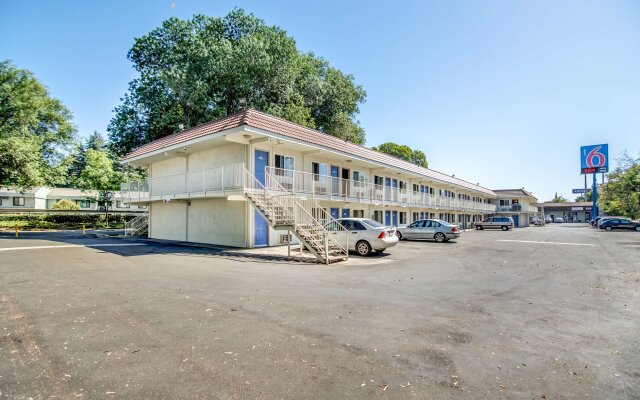 Motel 6 Stockton, CA - North