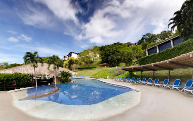 Villas Sol Beach Resort