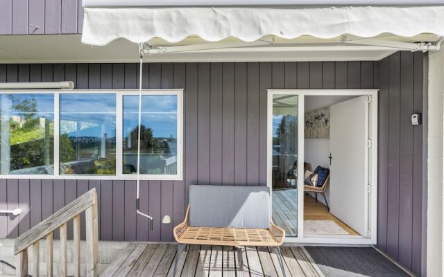 Sensational North Shore Retreat -Netflix