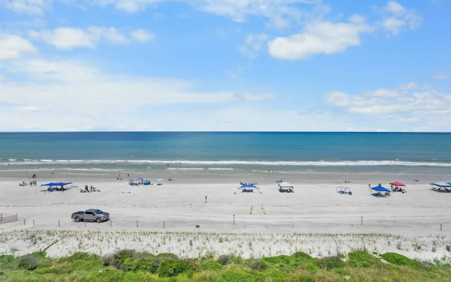 Vast Oceanfront Views Pool Patio Tennis