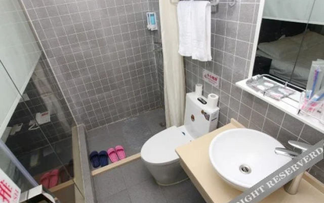 City 118 Chain Hotel (Nanjing Shengtailu Metro Station)